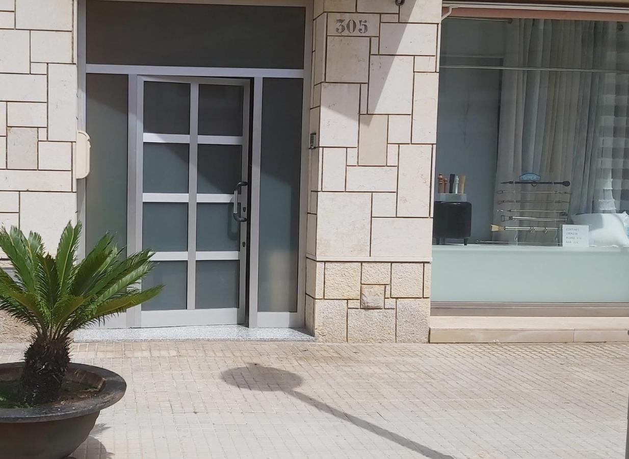 Comodo Apartamento Deltebre Exteriör bild