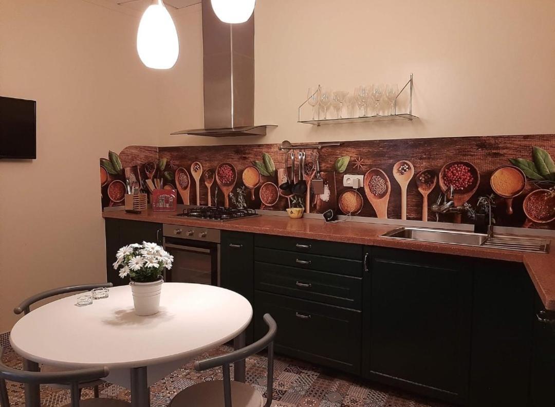 Comodo Apartamento Deltebre Exteriör bild